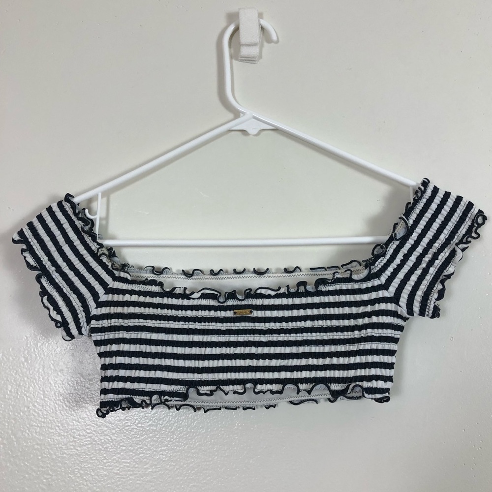 Pink Swim Suit Top w/ Cabbage Hem - Picture 3 of 5